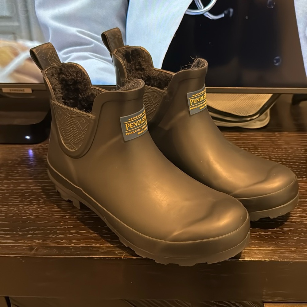 Sherpa Lined Pendleton Rain Boots